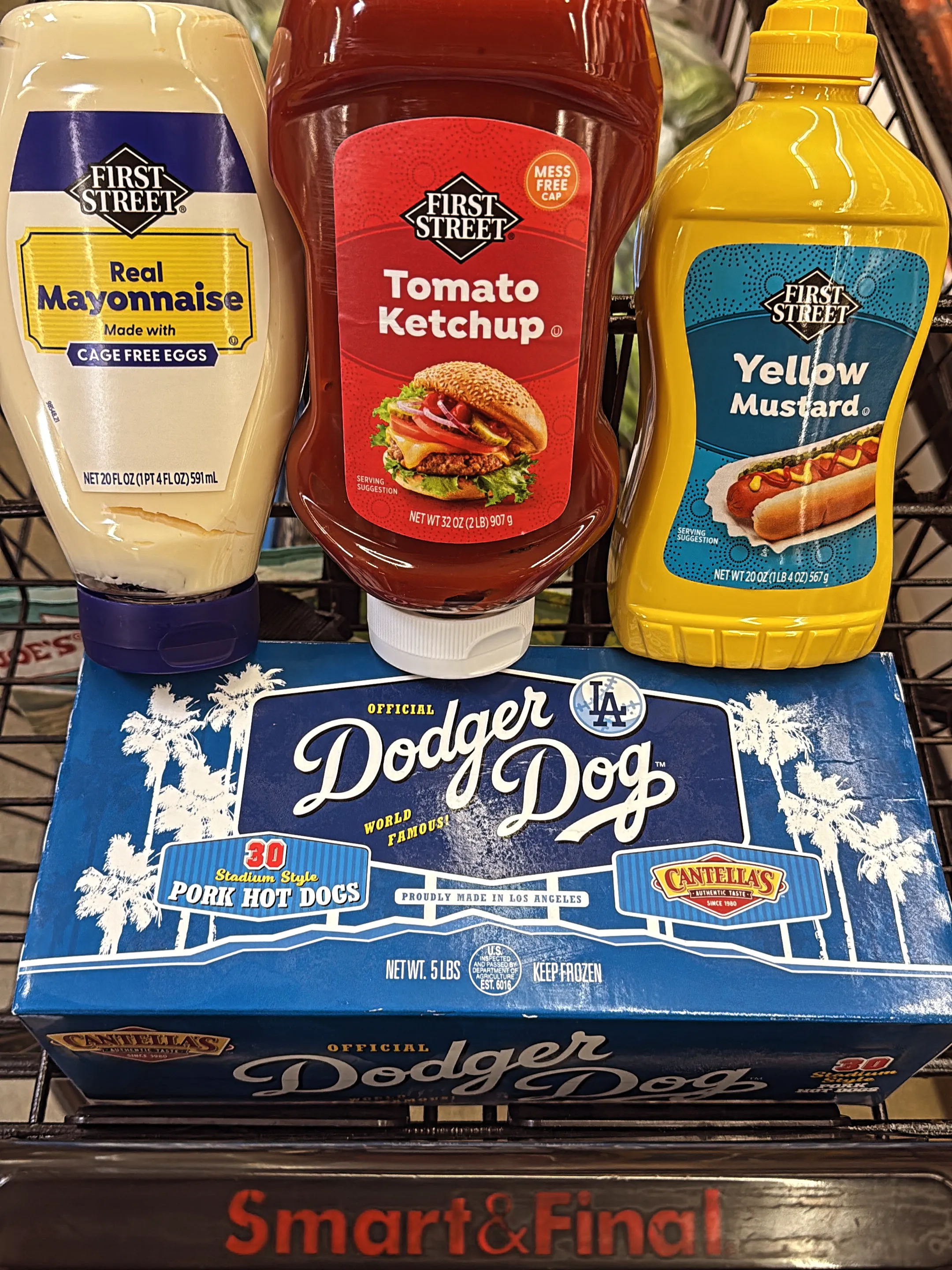 Dodger Dogs and condiments — the premium ingredients behind every Mr. Hot Bunz event